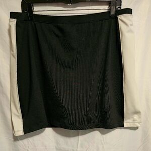 Izod Black and White Women's Skort Skirt Size L